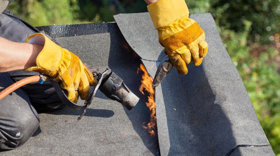 Expert Emergency Roof Repairs services in Holbrook, PA
